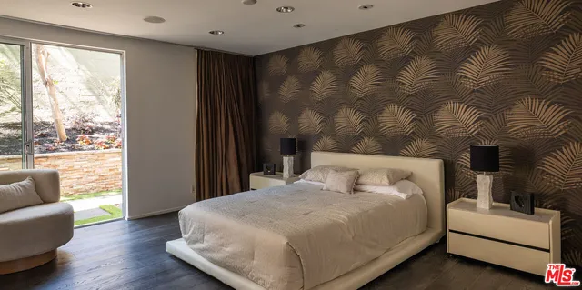 $5,800,000 | 1545 Sunset Plaza Drive, Los Angeles, CA 90069