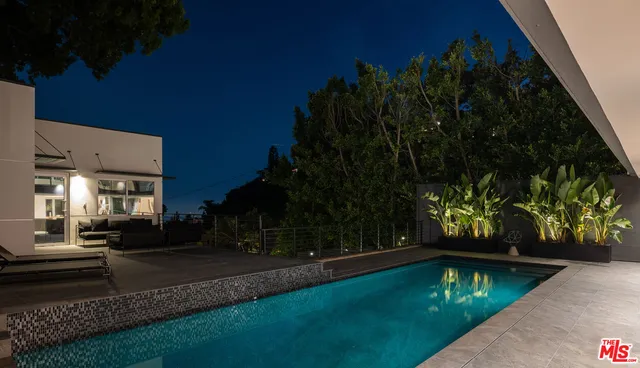 $5,800,000 | 1545 Sunset Plaza Drive, Los Angeles, CA 90069