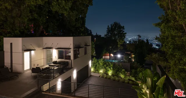 $5,800,000 | 1545 Sunset Plaza Drive, Los Angeles, CA 90069