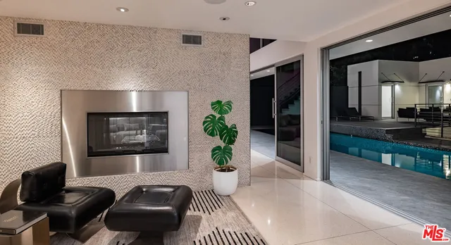 $5,800,000 | 1545 Sunset Plaza Drive, Los Angeles, CA 90069