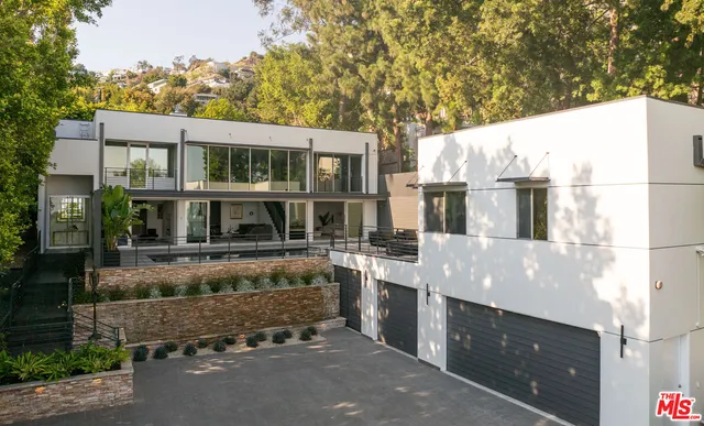 $5,800,000 | 1545 Sunset Plaza Drive, Los Angeles, CA 90069