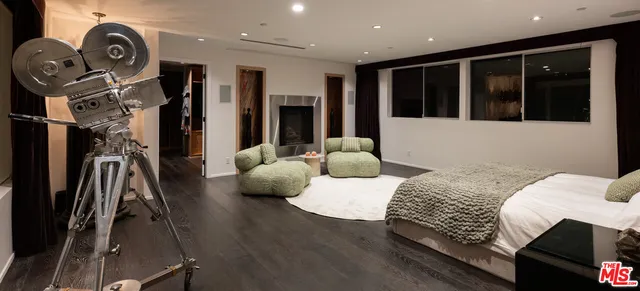 $5,800,000 | 1545 Sunset Plaza Drive, Los Angeles, CA 90069