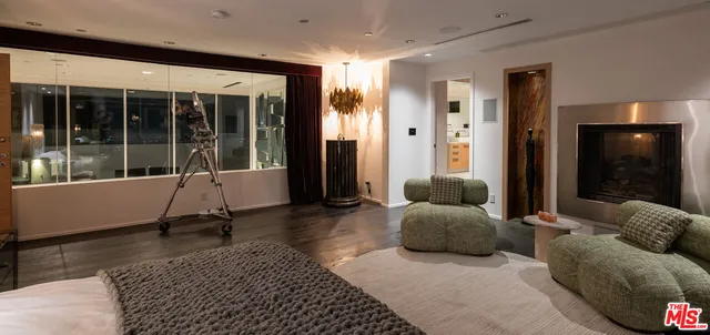 $5,800,000 | 1545 Sunset Plaza Drive, Los Angeles, CA 90069