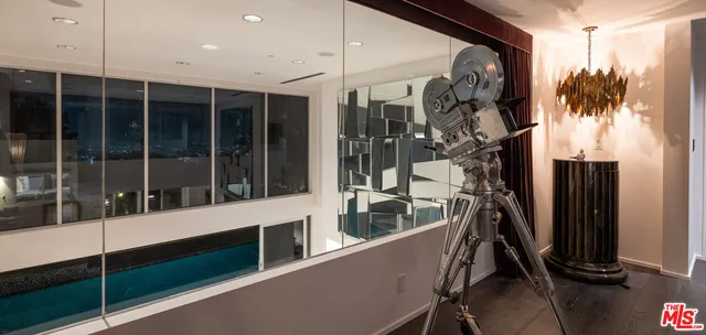 $5,800,000 | 1545 Sunset Plaza Drive, Los Angeles, CA 90069