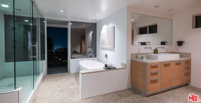 $5,800,000 | 1545 Sunset Plaza Drive, Los Angeles, CA 90069