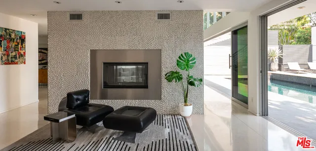 $5,800,000 | 1545 Sunset Plaza Drive, Los Angeles, CA 90069