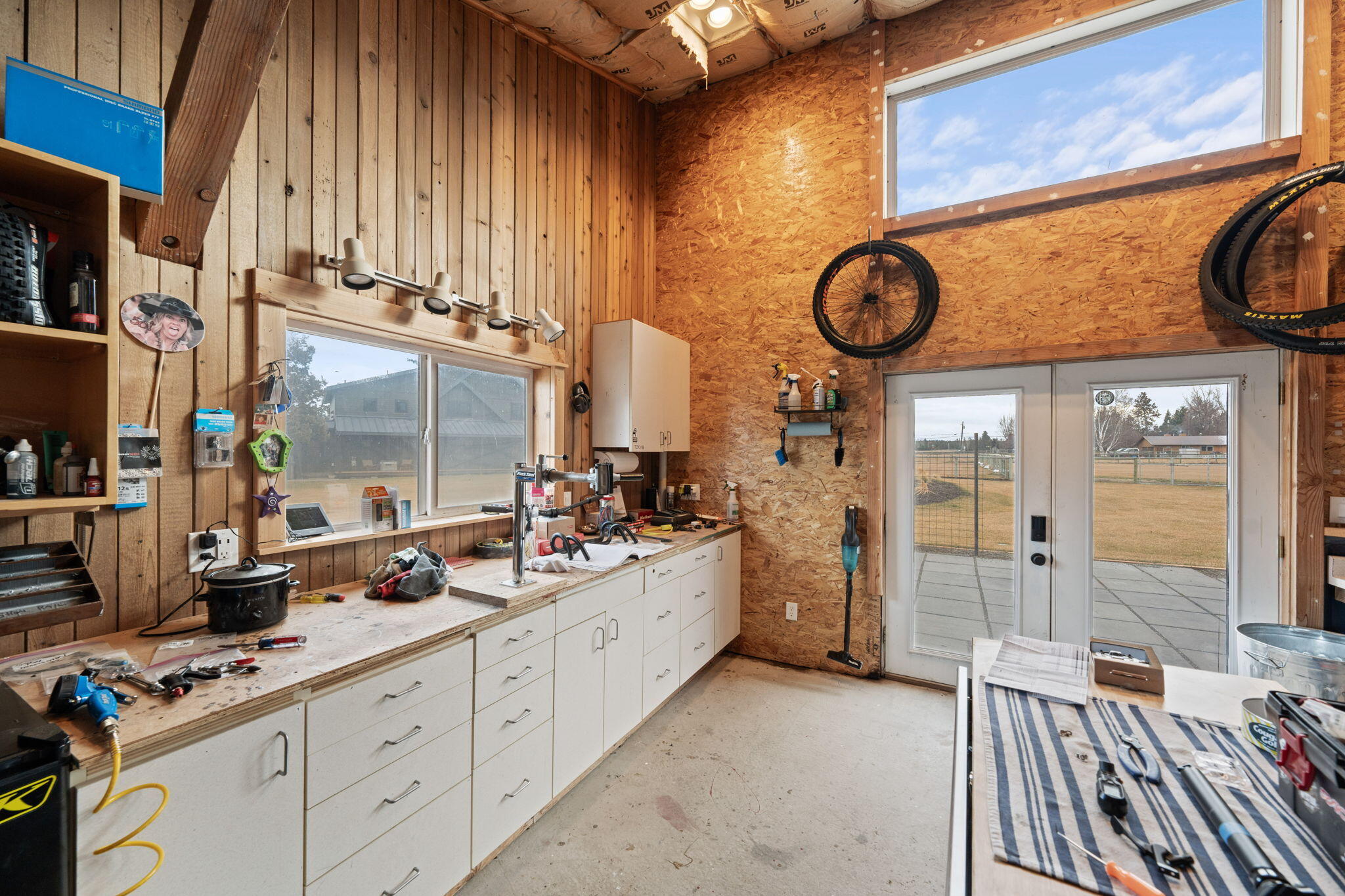 64835 Hunnell Road Bend, OR 97703 - Photo 62 of 110 102-web-or-mls-Riley Visuals-63