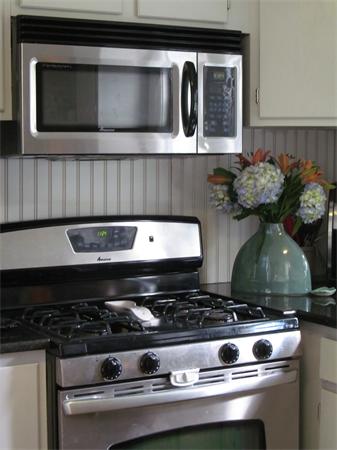 131 Circuit Road Medford, MA 02155 - Photo 5 of 23 Gallery Image 5