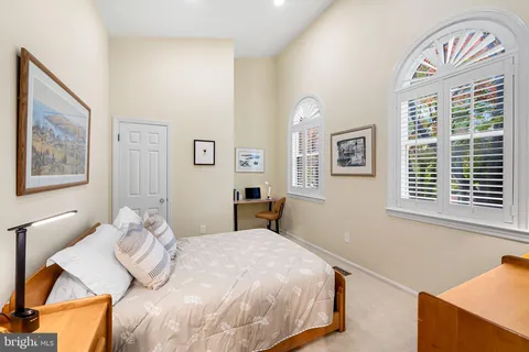$689,000 | 121 West Lee Street, Baltimore, MD 21201