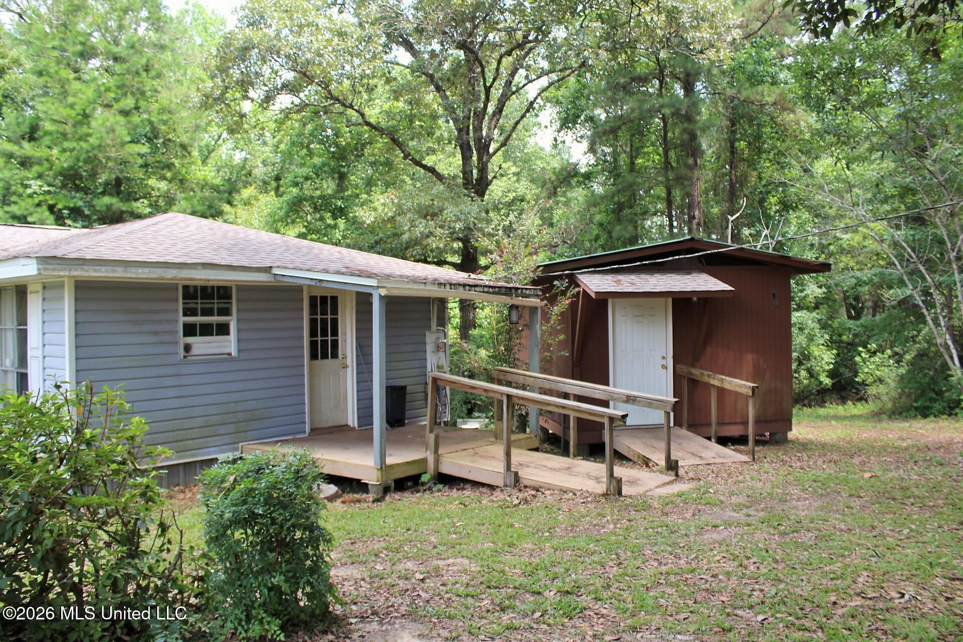 356 Cameron Road Lucedale, MS 39452 - Photo 11 of 22 11