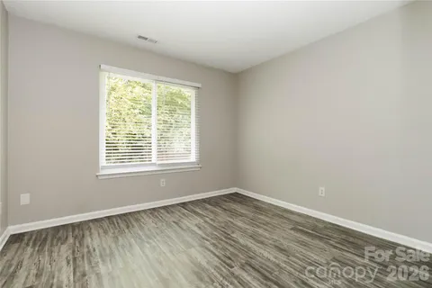 $275,000 | 2721 Fairstone Avenue, Charlotte, NC 28269