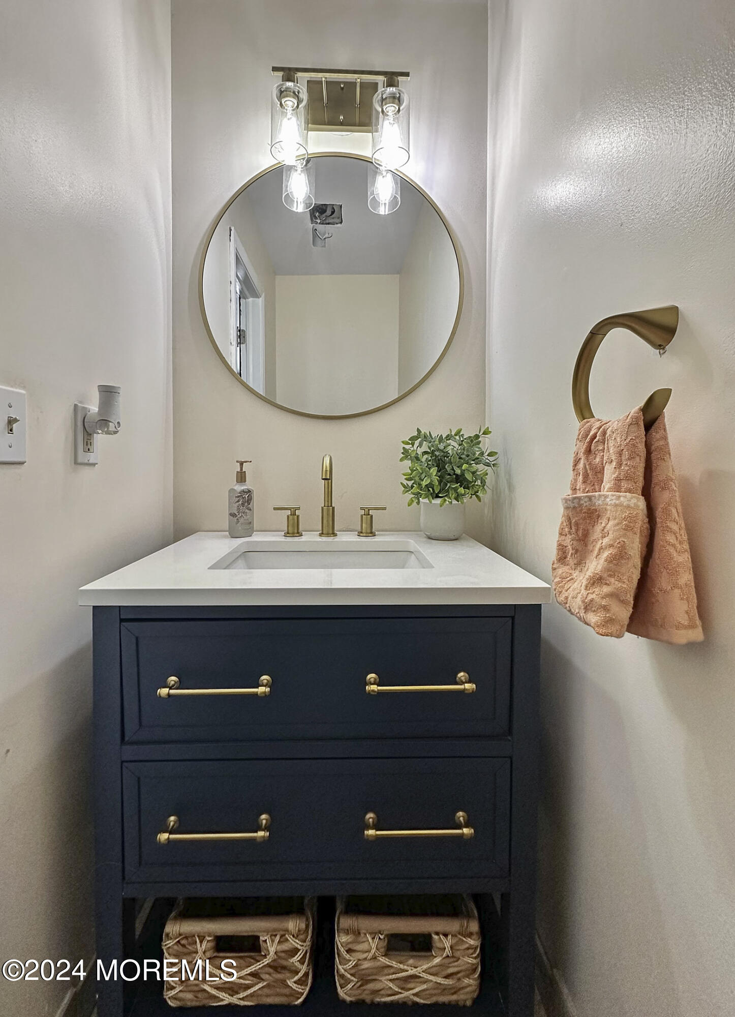 41 Sutton Drive Manalapan, NJ 07726 - Photo 21 of 46 IMG_9607