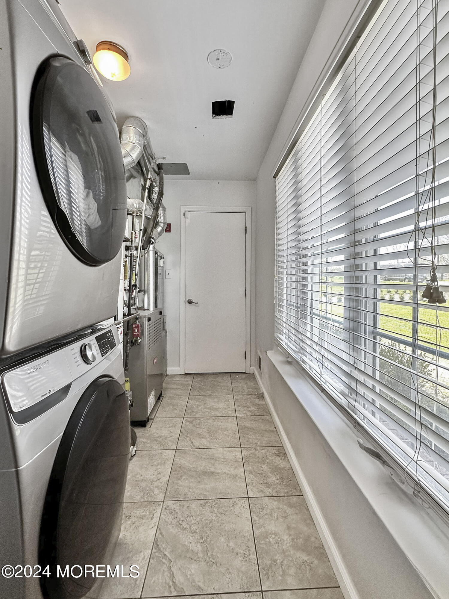 41 Sutton Drive Manalapan, NJ 07726 - Photo 26 of 46 IMG_9620