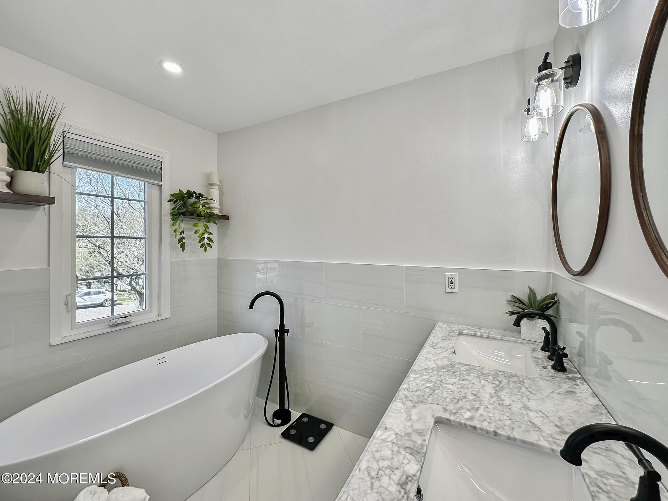 41 Sutton Drive Manalapan, NJ 07726 - Photo 29 of 46 IMG_9633