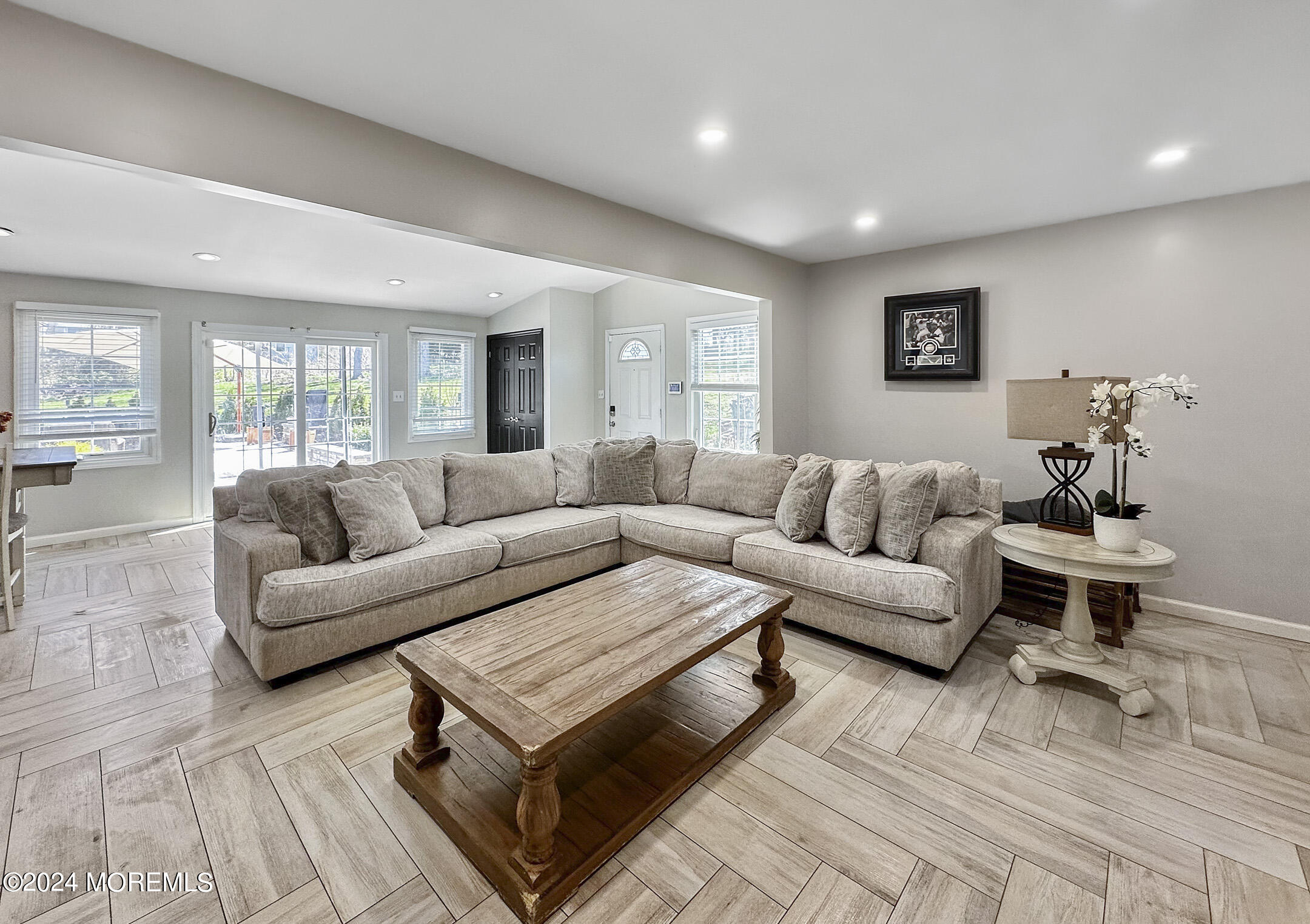 41 Sutton Drive Manalapan, NJ 07726 - Photo 5 of 46 IMG_9551