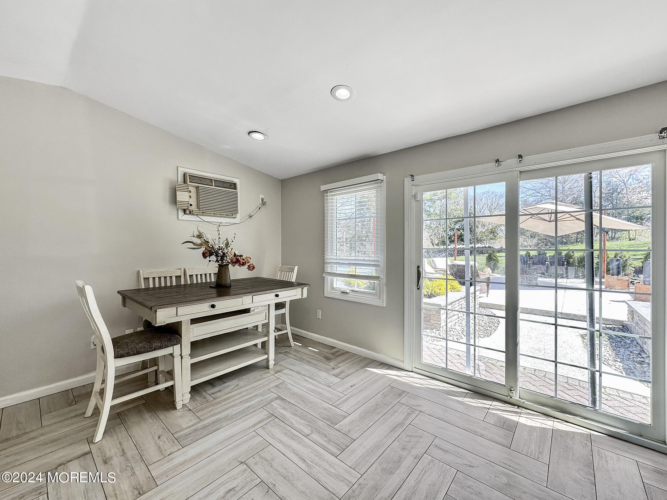 41 Sutton Drive Manalapan, NJ 07726 - Photo 8 of 46 IMG_9563