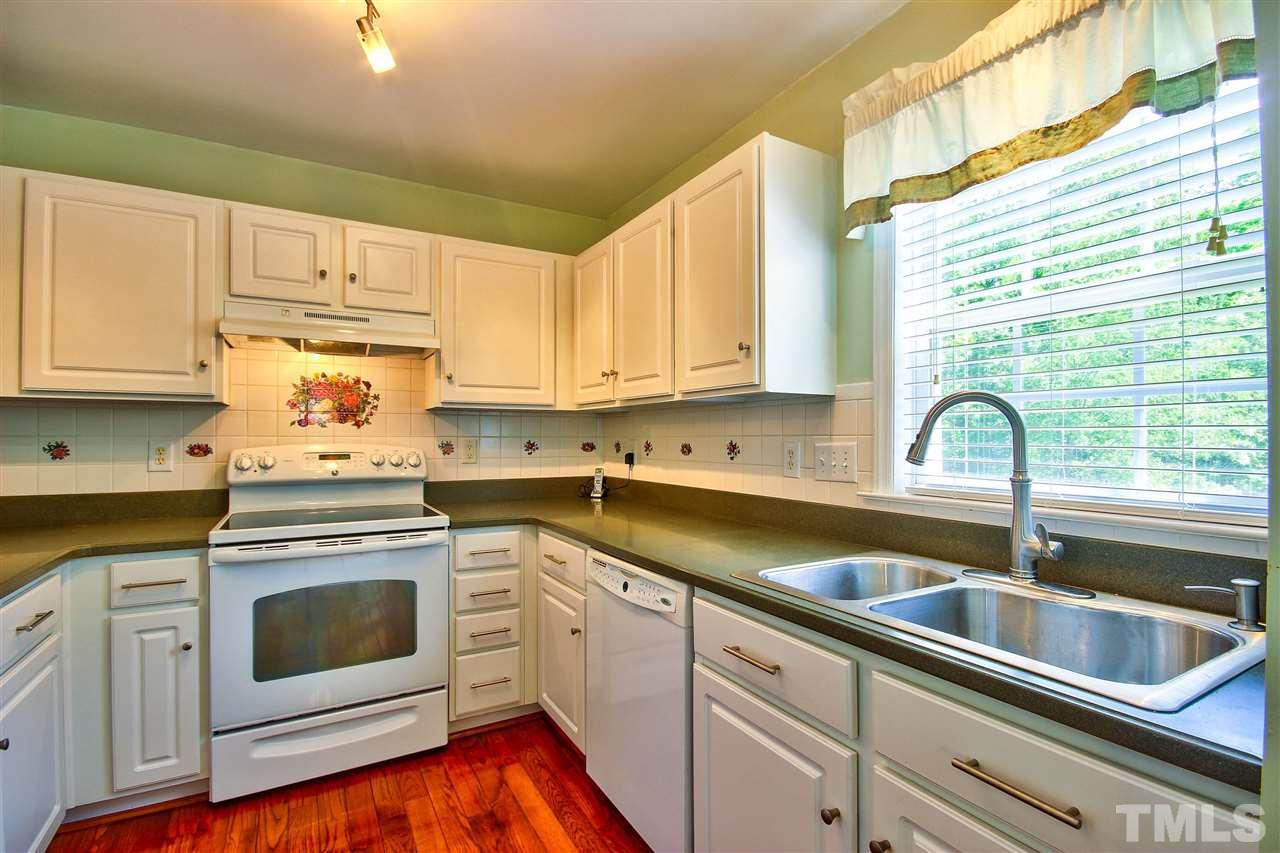 512 Firefly Road Holly Springs, NC 27540 - Photo 7 of 25 Gallery Image 7