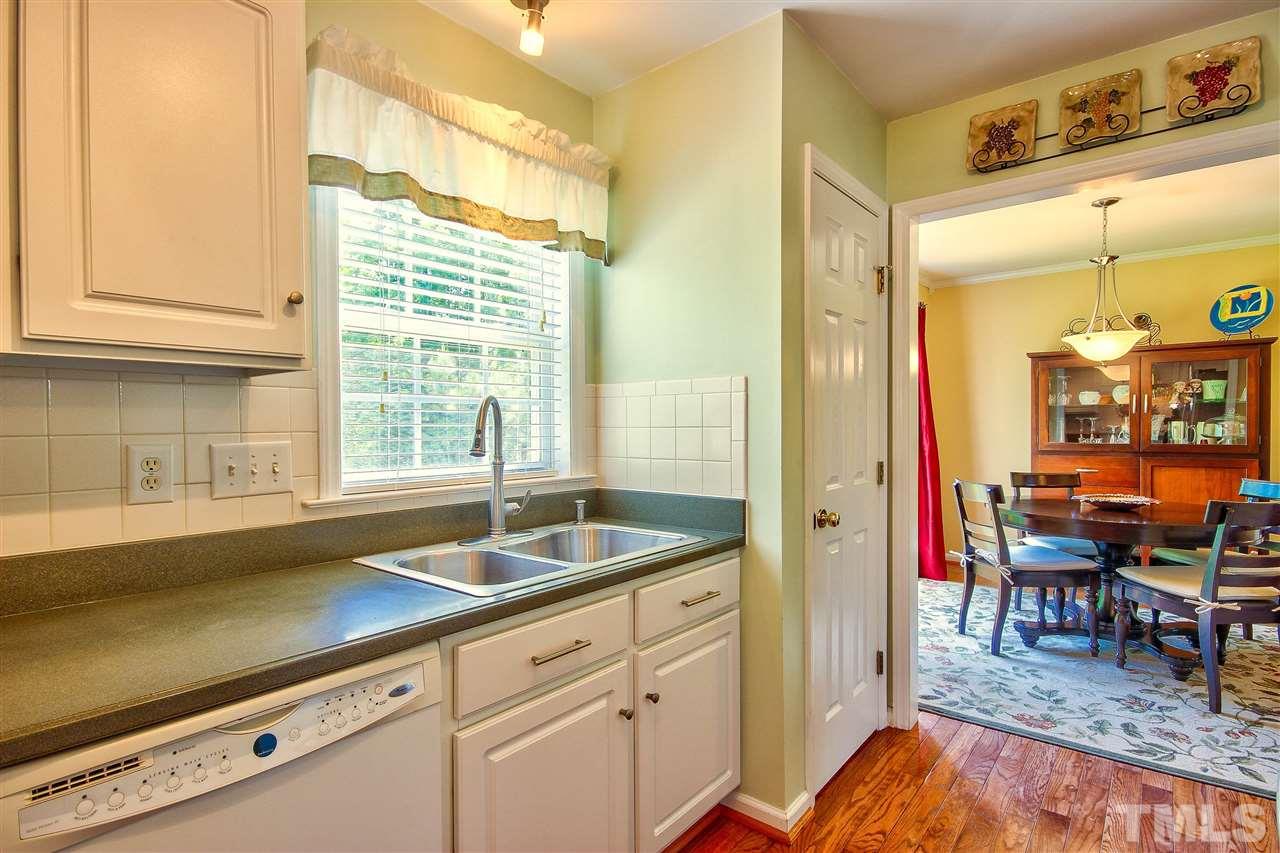 512 Firefly Road Holly Springs, NC 27540 - Photo 8 of 25 Gallery Image 8