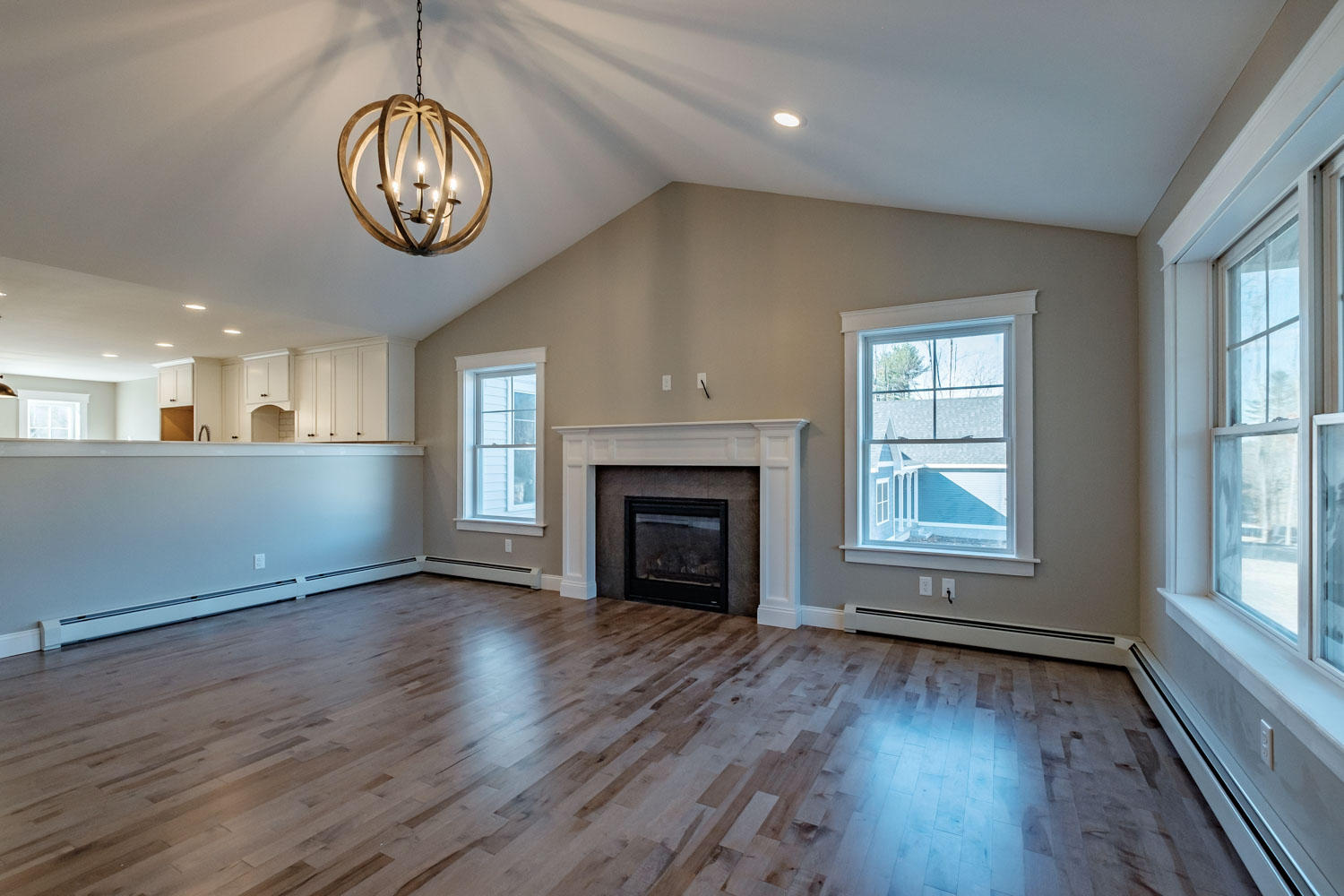 211 Jenkins Road Saco, ME 04072 - Photo 6 of 35 Living