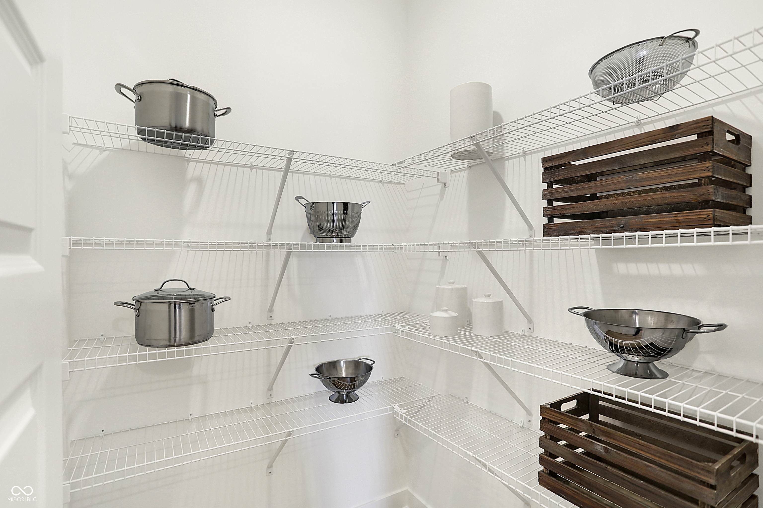 15562 Alperton Road Fishers, IN 46037 - Photo 23 of 38