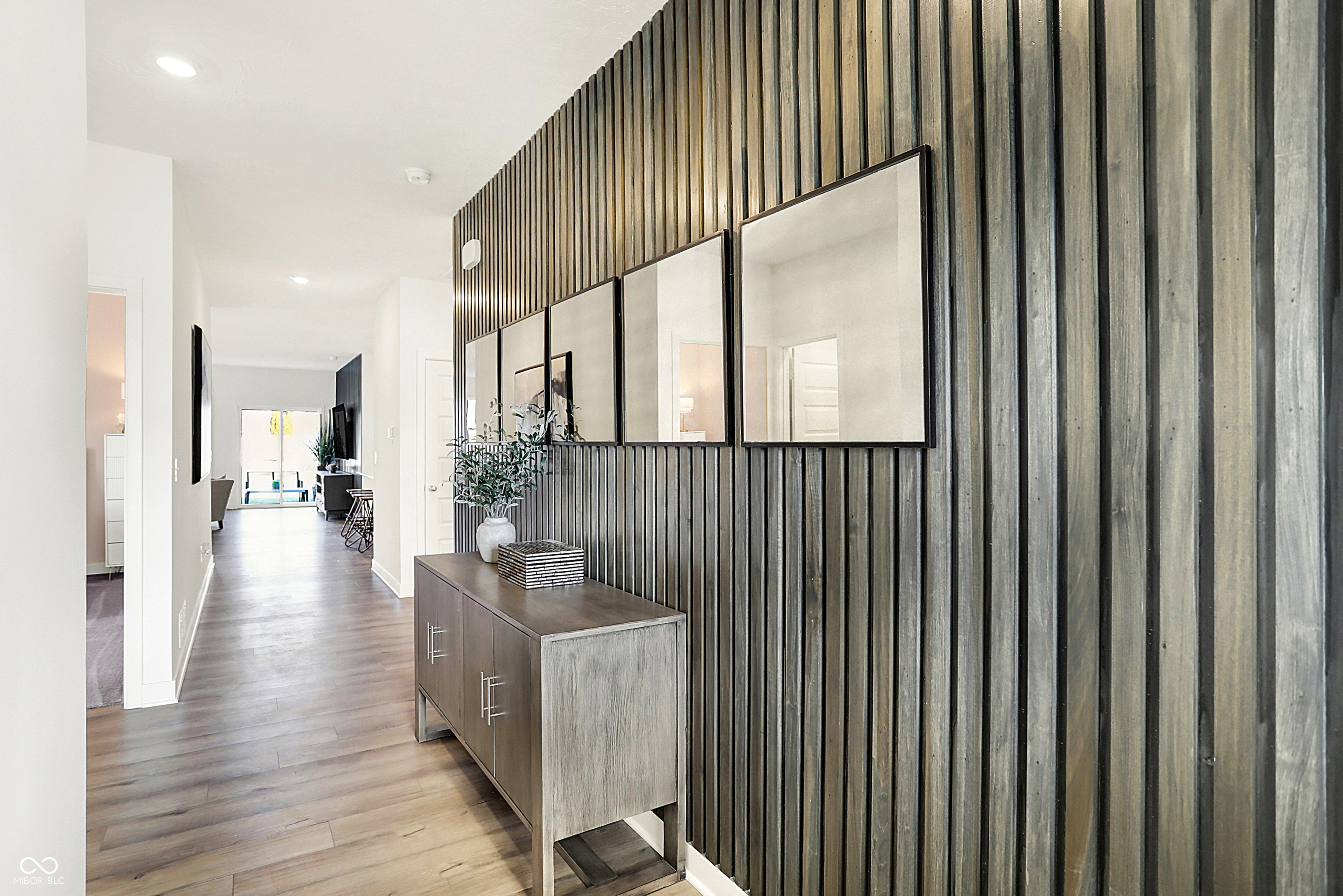 15562 Alperton Road Fishers, IN 46037 - Photo 3 of 38