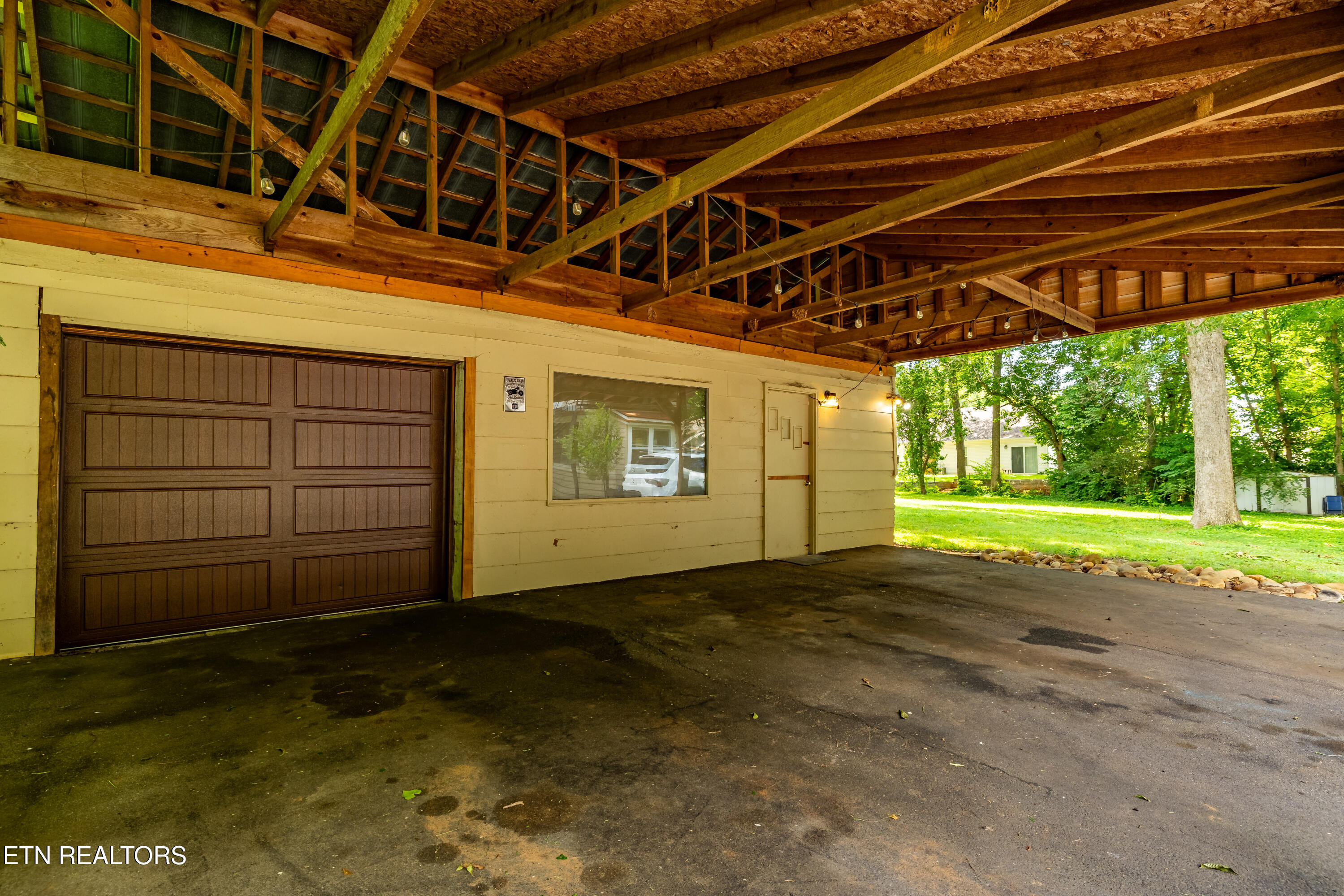 1014 Sevierville Road Maryville, TN 37804 - Photo 41 of 52 1014SeviervilleRd-44
