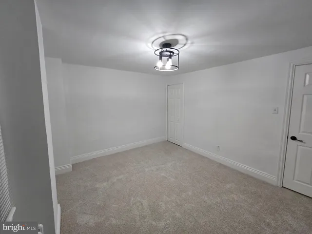 $2,500 | 4444 Fleming Street, Philadelphia, PA 19128