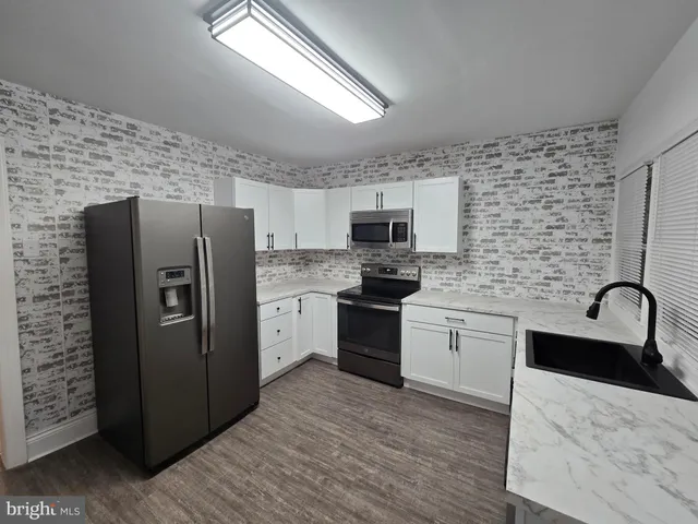 $2,500 | 4444 Fleming Street, Philadelphia, PA 19128