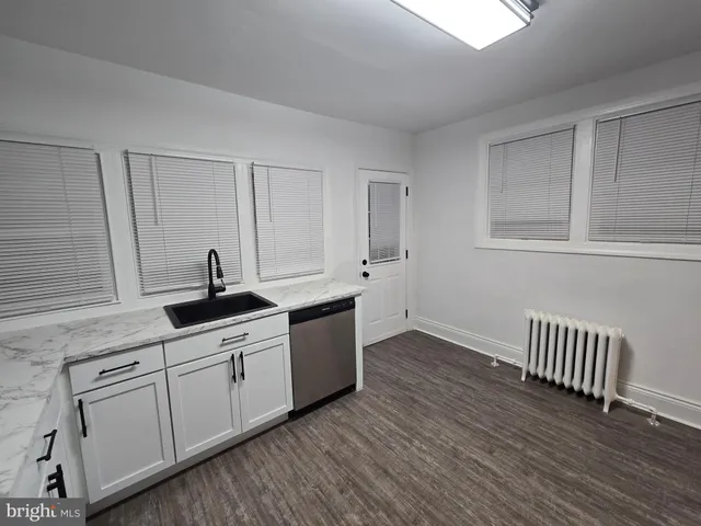 $2,500 | 4444 Fleming Street, Philadelphia, PA 19128