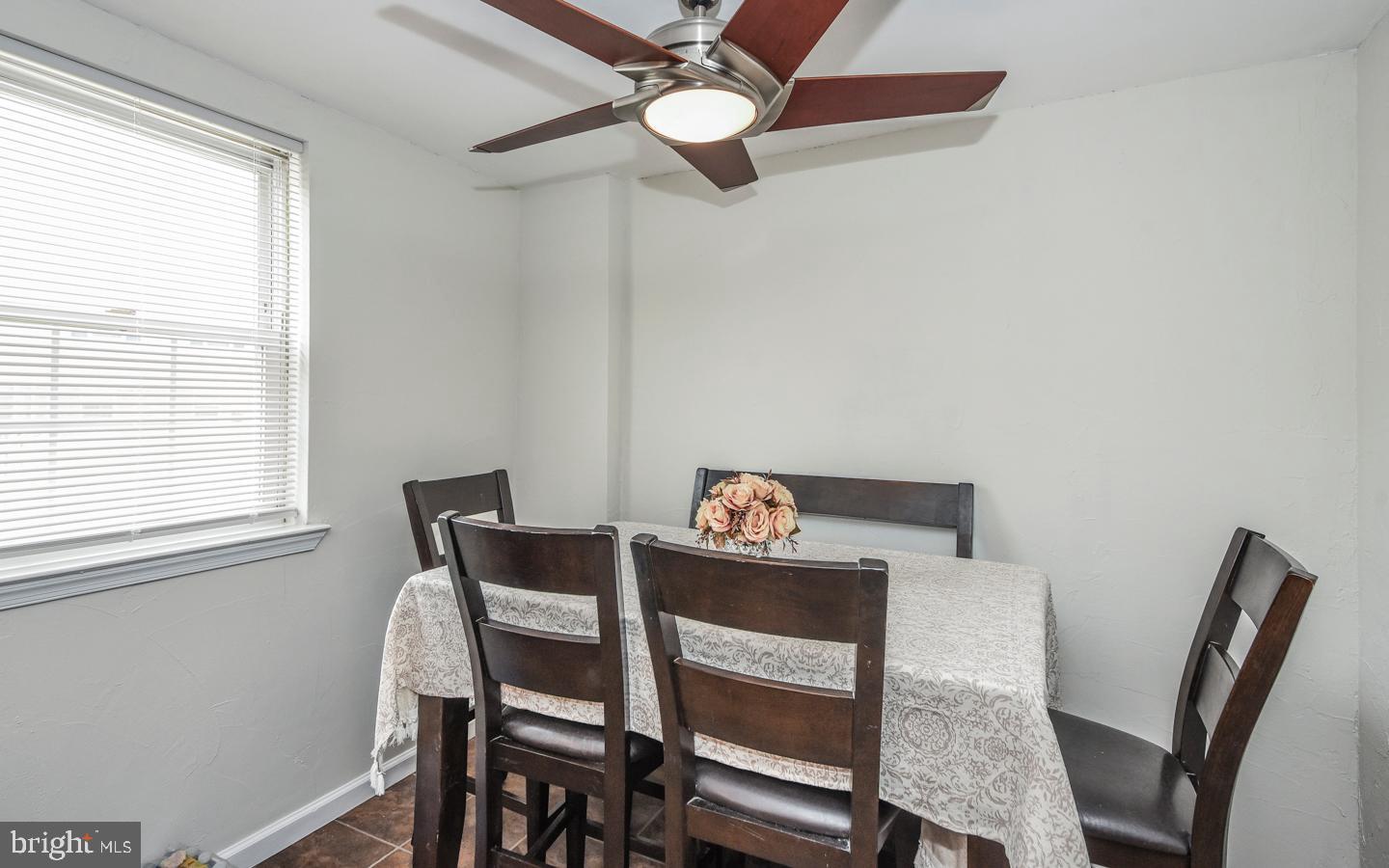 12113 Covert Road Philadelphia, PA 19154 - Photo 12 of 29 Gallery Image 12