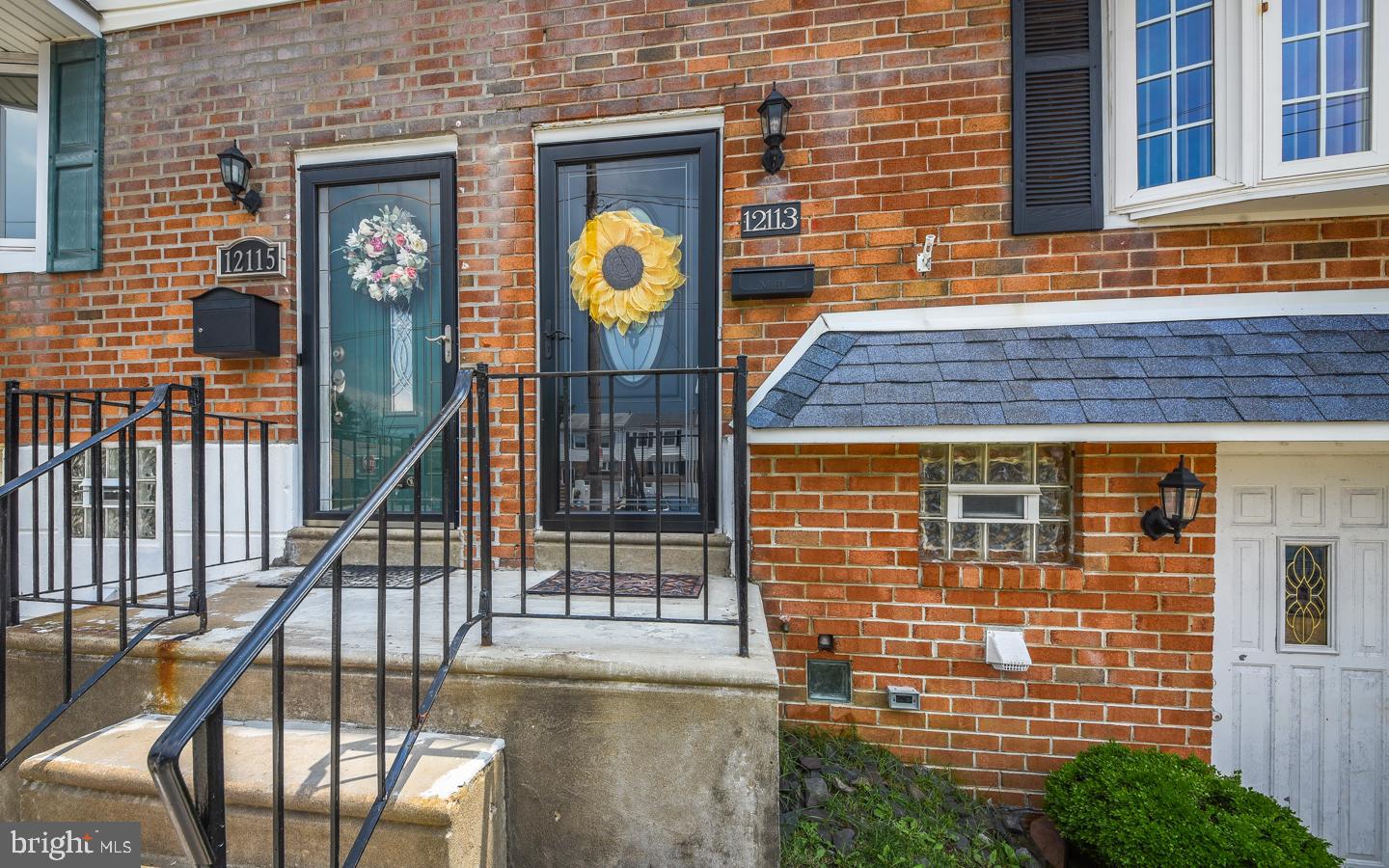 12113 Covert Road Philadelphia, PA 19154 - Photo 3 of 29 Gallery Image 3
