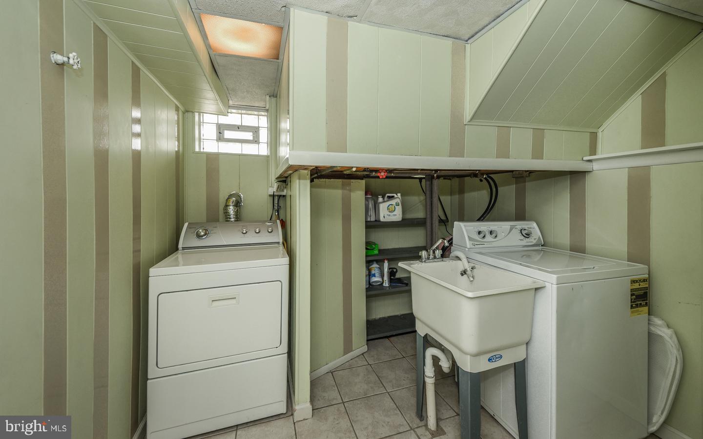 12113 Covert Road Philadelphia, PA 19154 - Photo 25 of 29 Gallery Image 25