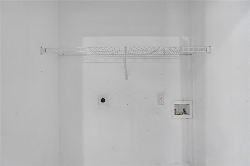 9720 Poole Road Villa Rica, GA 30180 - Photo 23 of 40 a bathroom with a shower