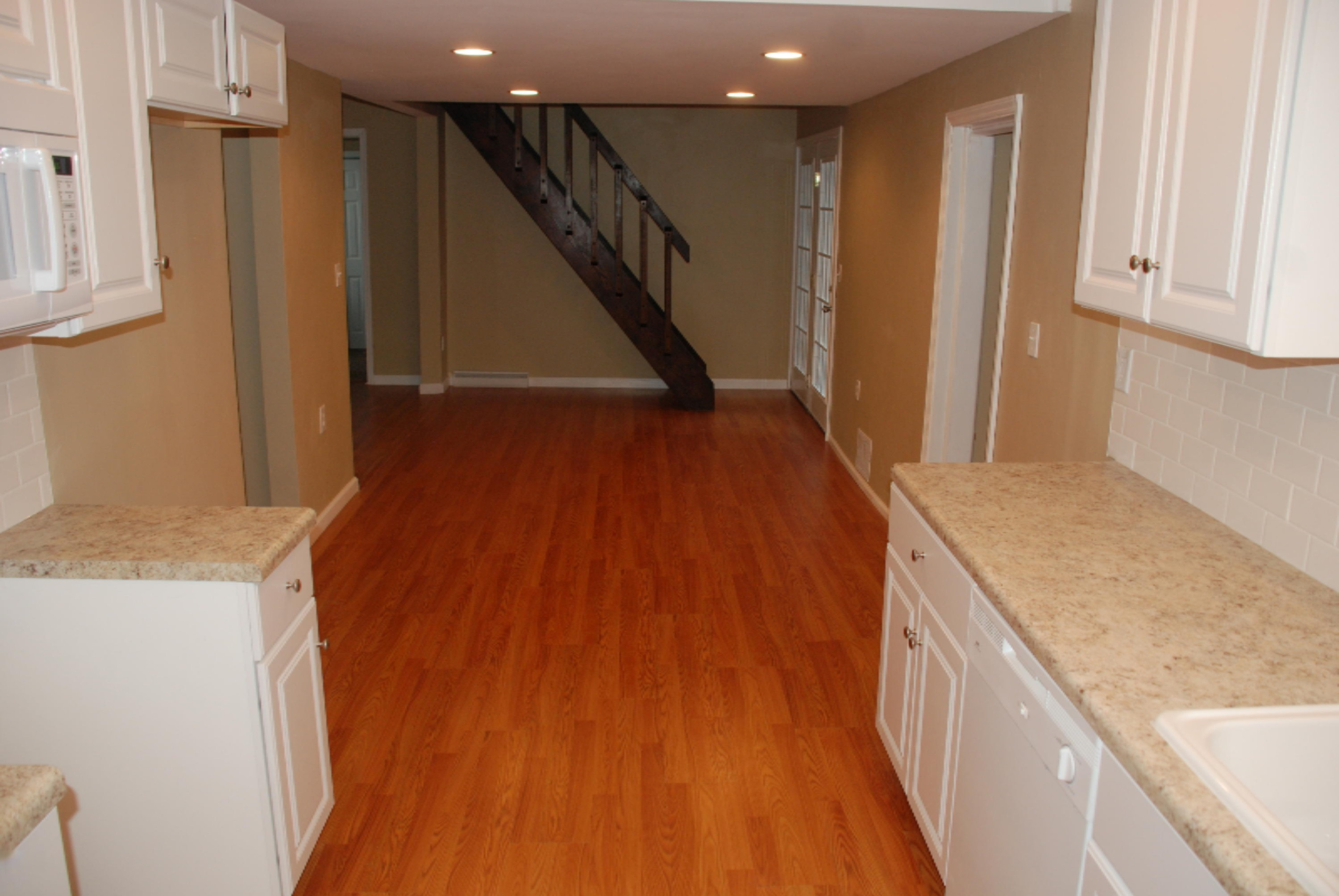2110 Ruddiman Drive North Muskegon, MI 49445 - Photo 6 of 22 ruddiman kitchen backspash
