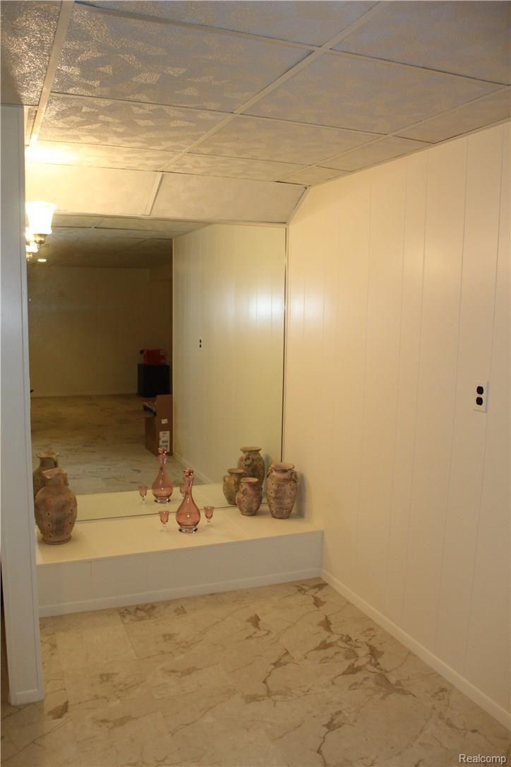 1449 North Dye Road Flint, MI 48532 - Photo 28 of 41 1449 N. Dye Rd lower level