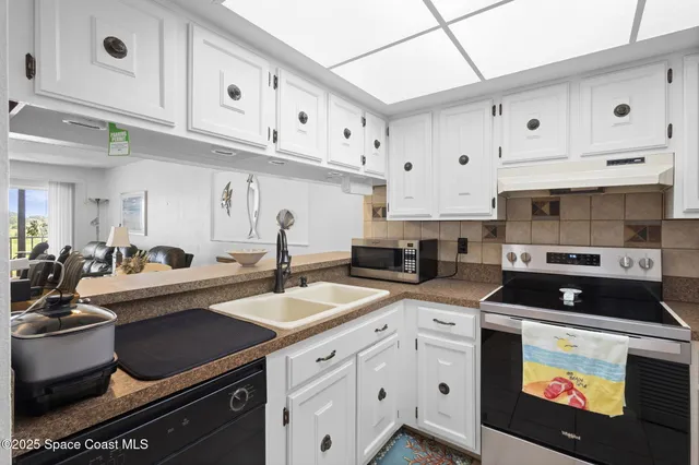 $190,000 | 1880 Knox McRae Drive, Unit 205D, Titusville, FL 32780