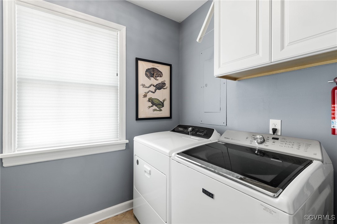 8950 Bellefonte Road Henrico, VA 23229 - Photo 20 of 50 Washer and Dryer included - great built-ins and a