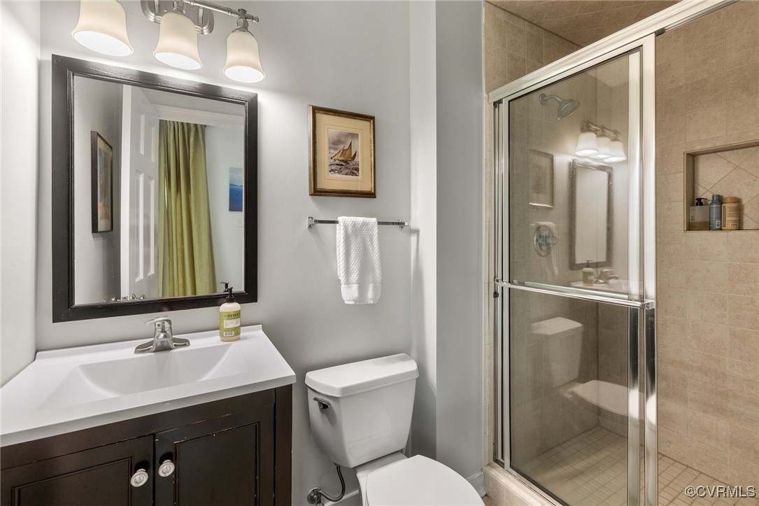 8950 Bellefonte Road Henrico, VA 23229 - Photo 27 of 50 This Full Bath with vanity and shower also include