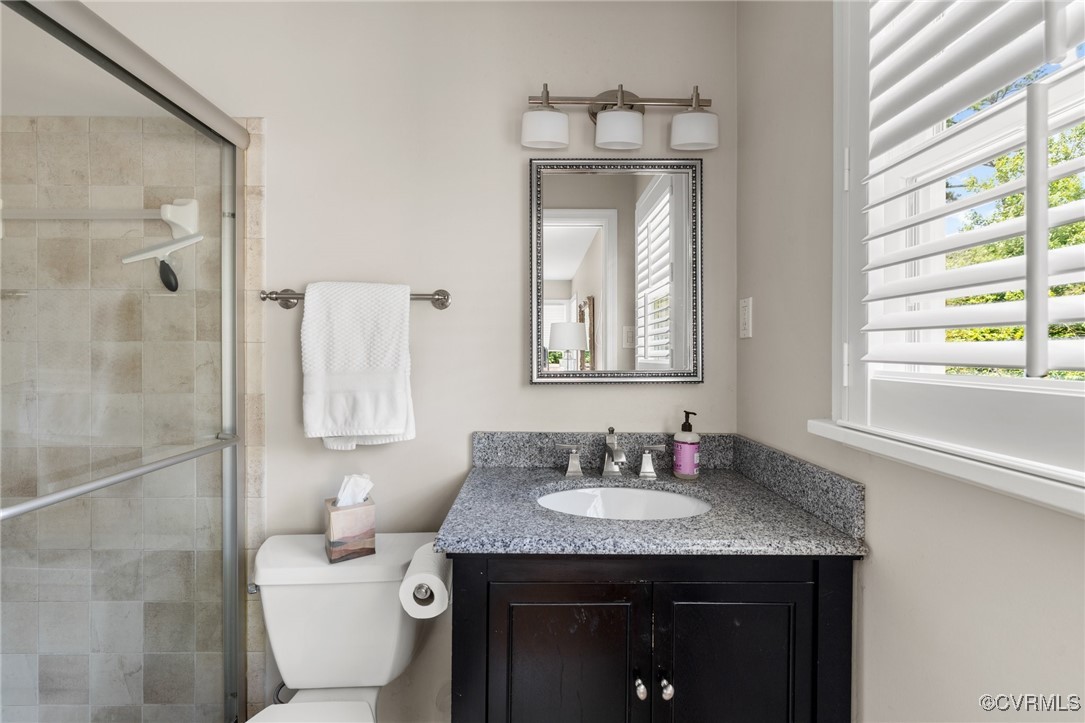 8950 Bellefonte Road Henrico, VA 23229 - Photo 37 of 50 Vanity and Tiled shower with Glass Enclosure