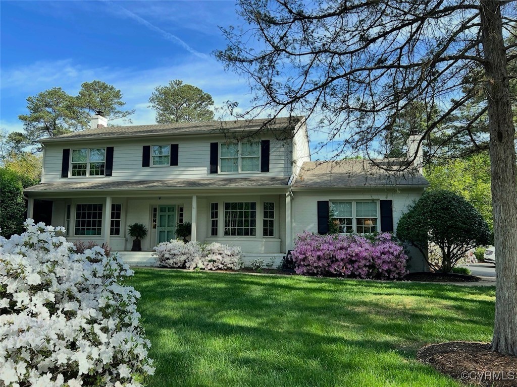 8950 Bellefonte Road Henrico, VA 23229 - Photo 4 of 50 You'll LOVE the gorgeous Azaleas when they bloom i