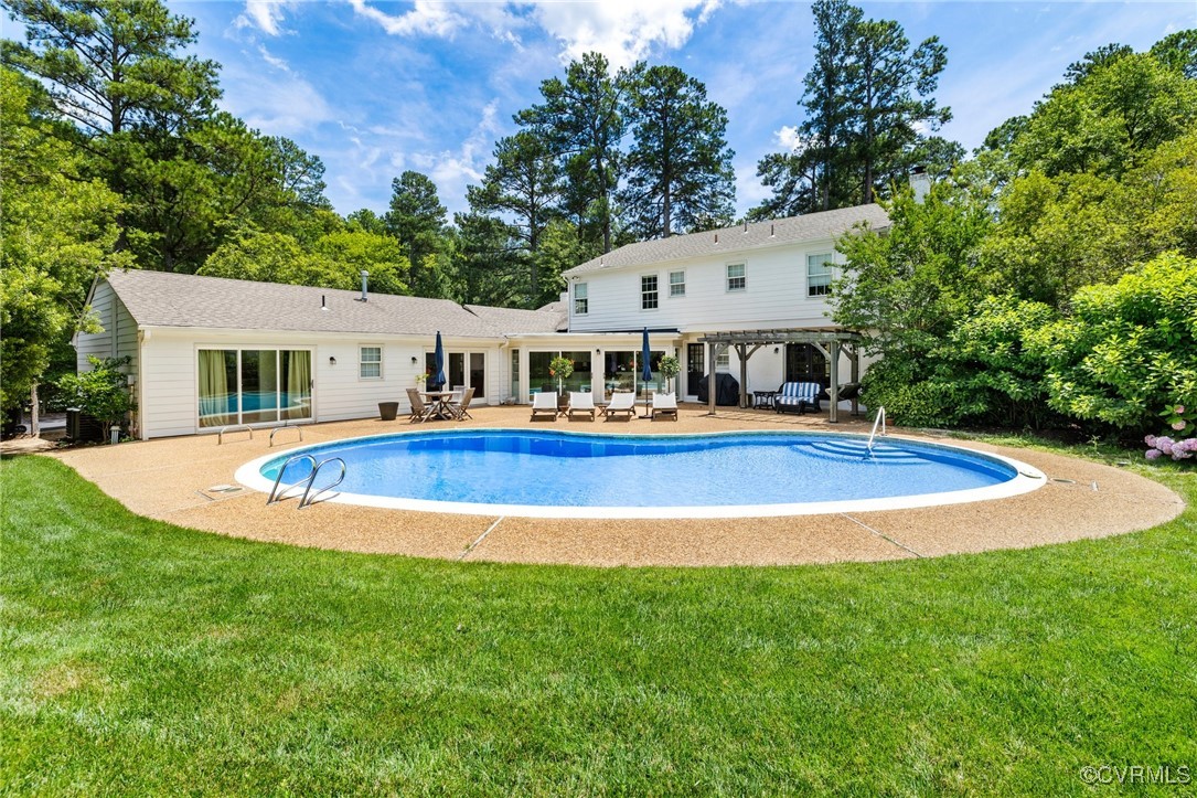 8950 Bellefonte Road Henrico, VA 23229 - Photo 43 of 50 After all of this heat, who doesn't want a pool?
