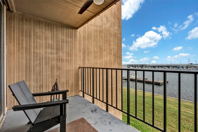 $167,500 | 12600 Melville Drive, Unit 212A, Montgomery, TX 77356