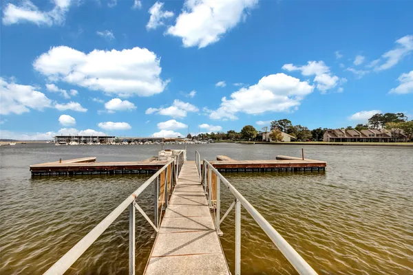 $167,500 | 12600 Melville Drive, Unit 212A, Montgomery, TX 77356