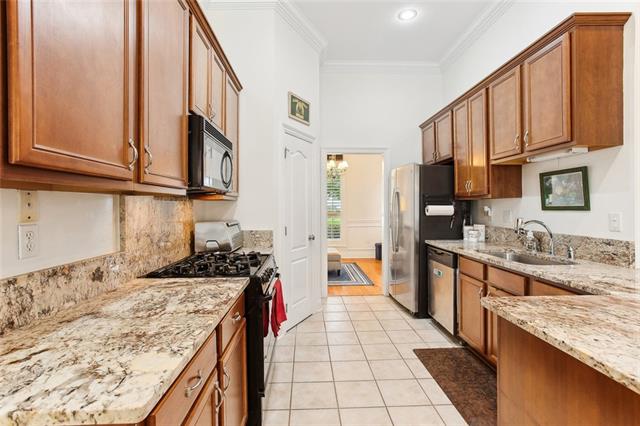 2424 Cours Carson Street Mandeville, LA 70448 - Photo 7 of 26