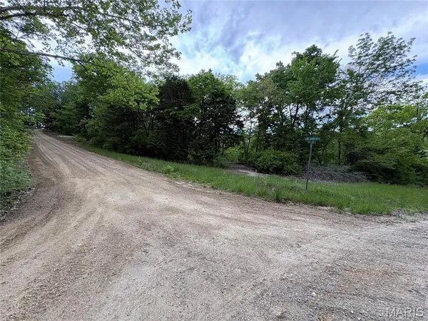 $16,900 | 52 North Lake Shore Drive, New Florence, MO 63363