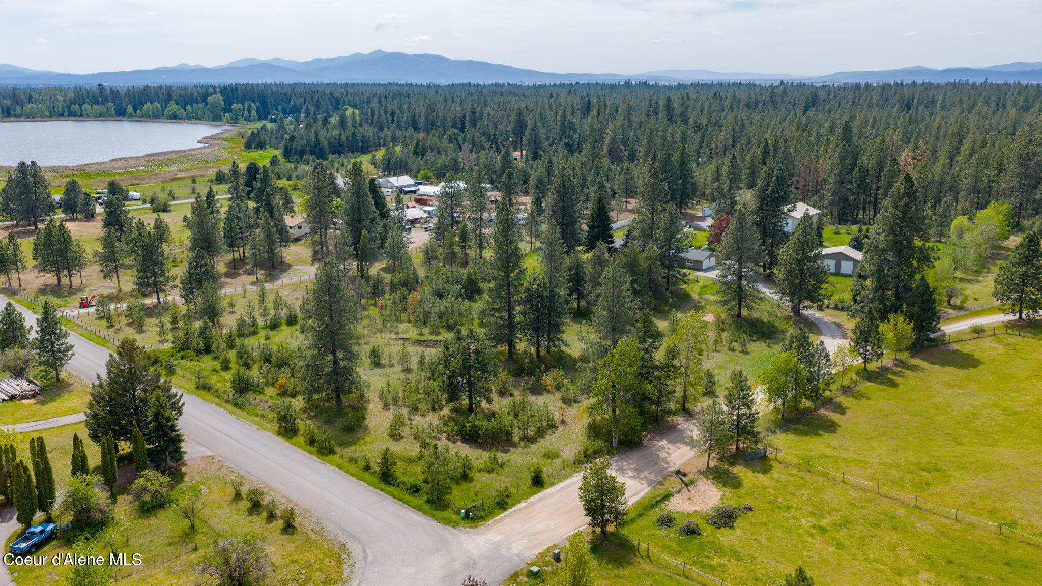 2087 East Glacier Road Hayden, ID 83835 - Photo 3 of 82 Ariel View