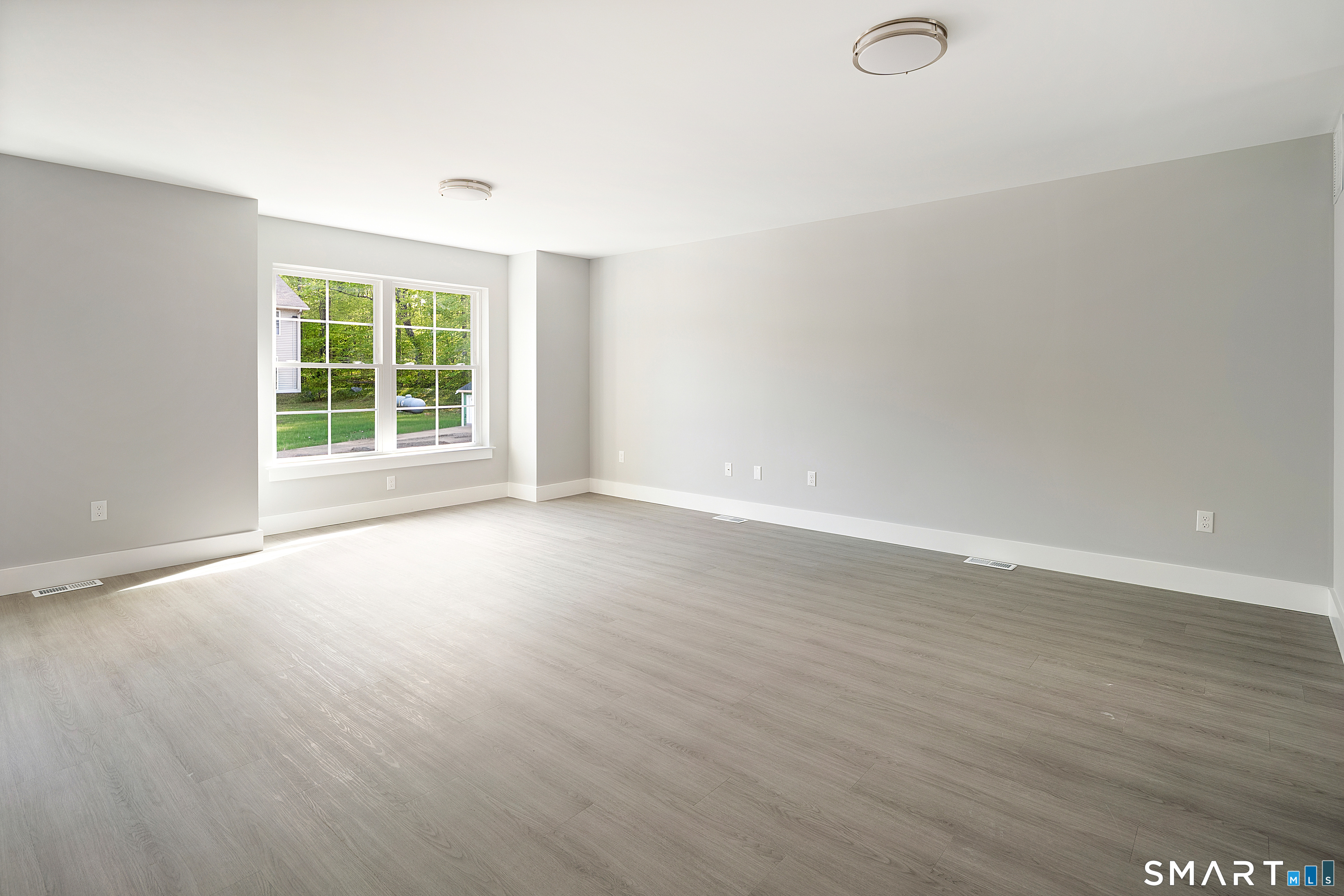 91 Taft Pointe, Unit 11 Waterbury, CT 06708 - Photo 4 of 22