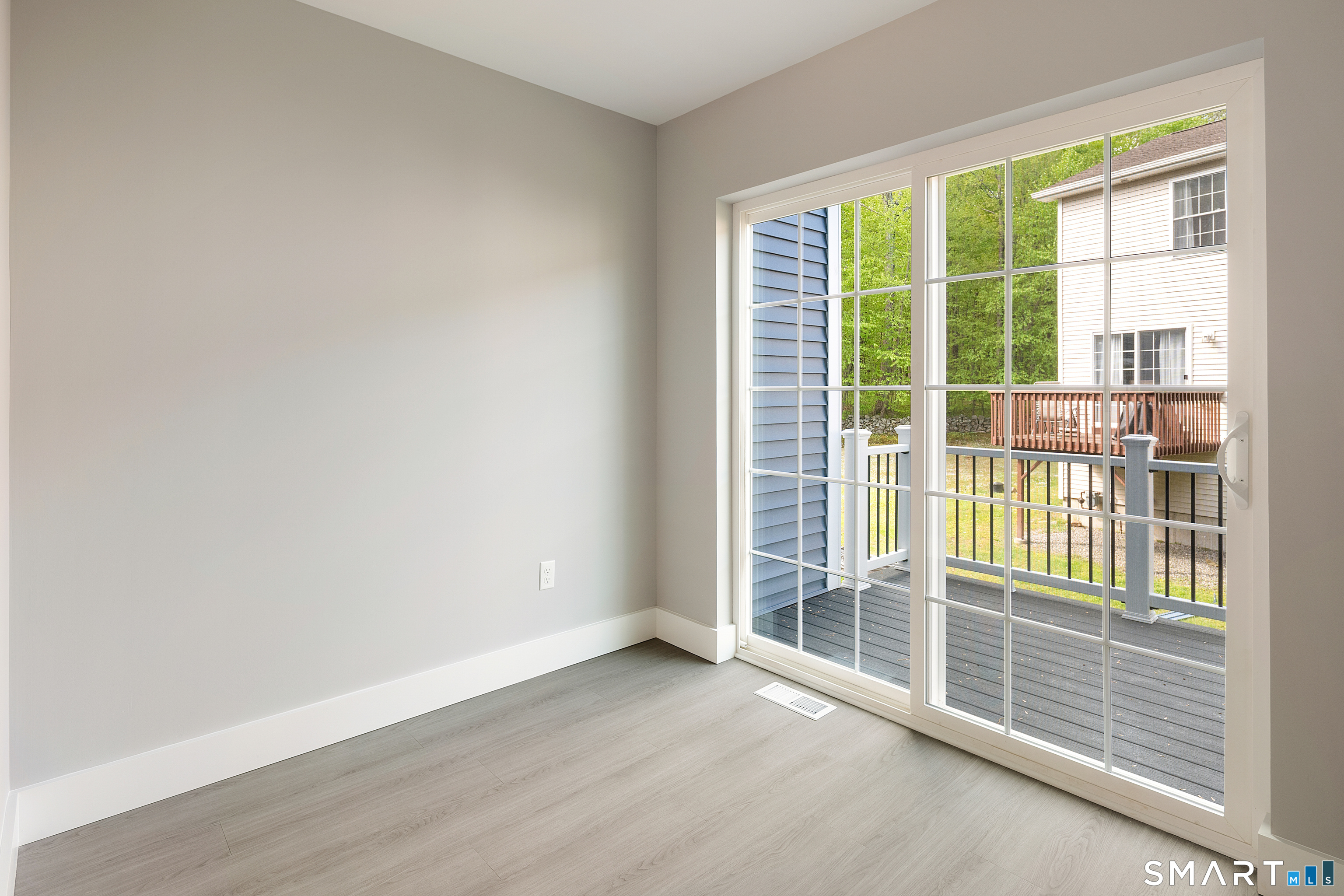 91 Taft Pointe, Unit 11 Waterbury, CT 06708 - Photo 6 of 22