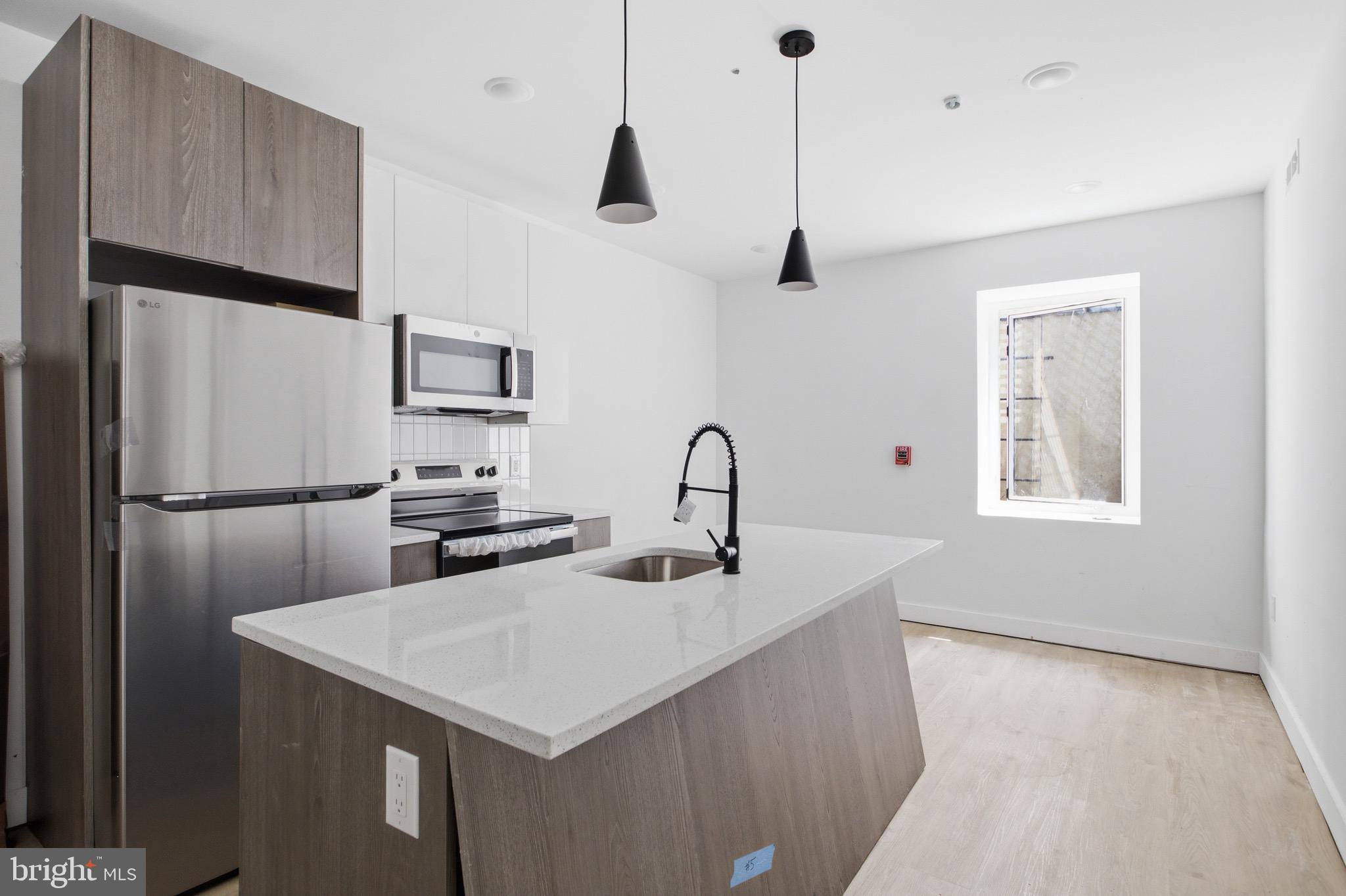613 Brooklyn Street, Unit 1 Philadelphia, PA 19104 - Photo 1 of 20