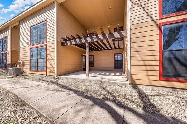 $217,500 | 2410 South 2nd Street, Unit 841, Waco, TX 76706